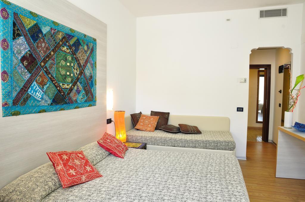 Hotel Gambrinus Riccione Zimmer foto